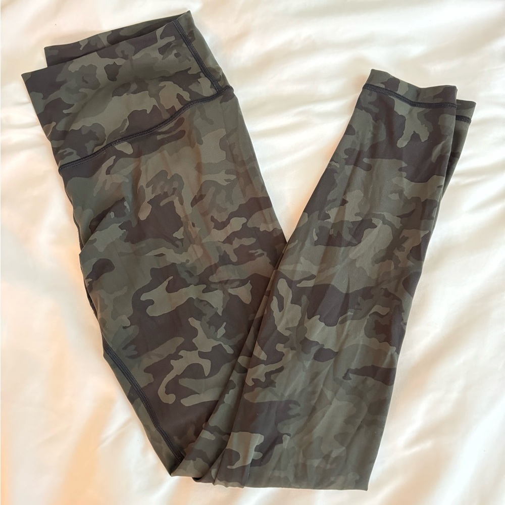 Lululemon size 10 full length Align leggings, high waisted green camo print